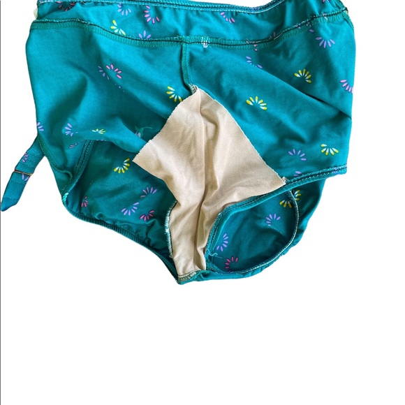 70’s Vintage Bikini - Picture 5 of 8